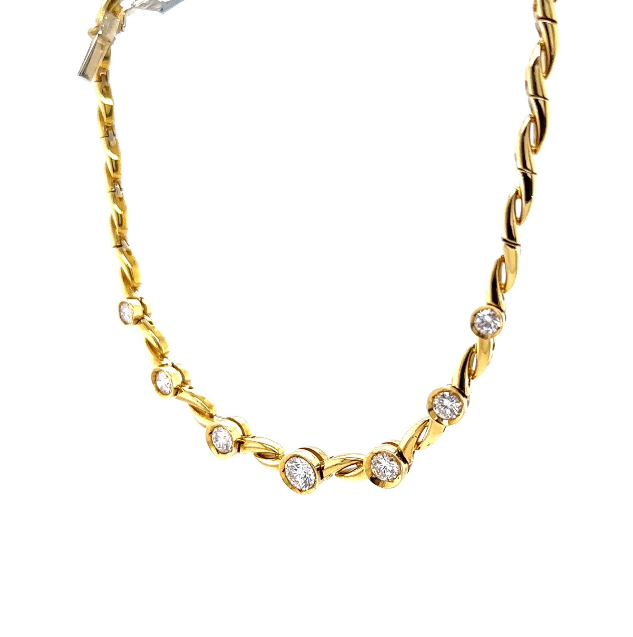 18KY 7 Diamond Twisted Link Fashion Necklace