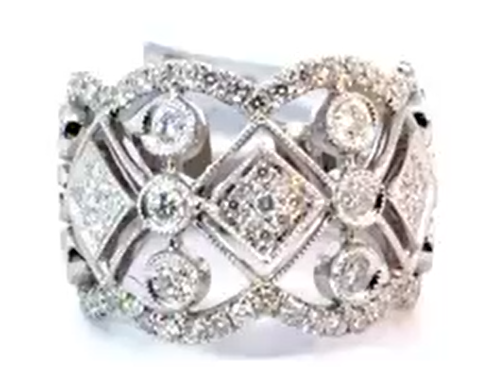 14KW Diamond Pattern Fashion Ring
