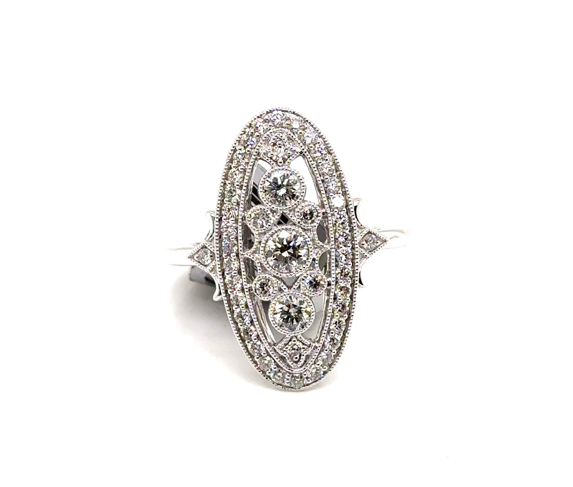 14KW Custom Round Diamonds And Pattern Fashion Ring