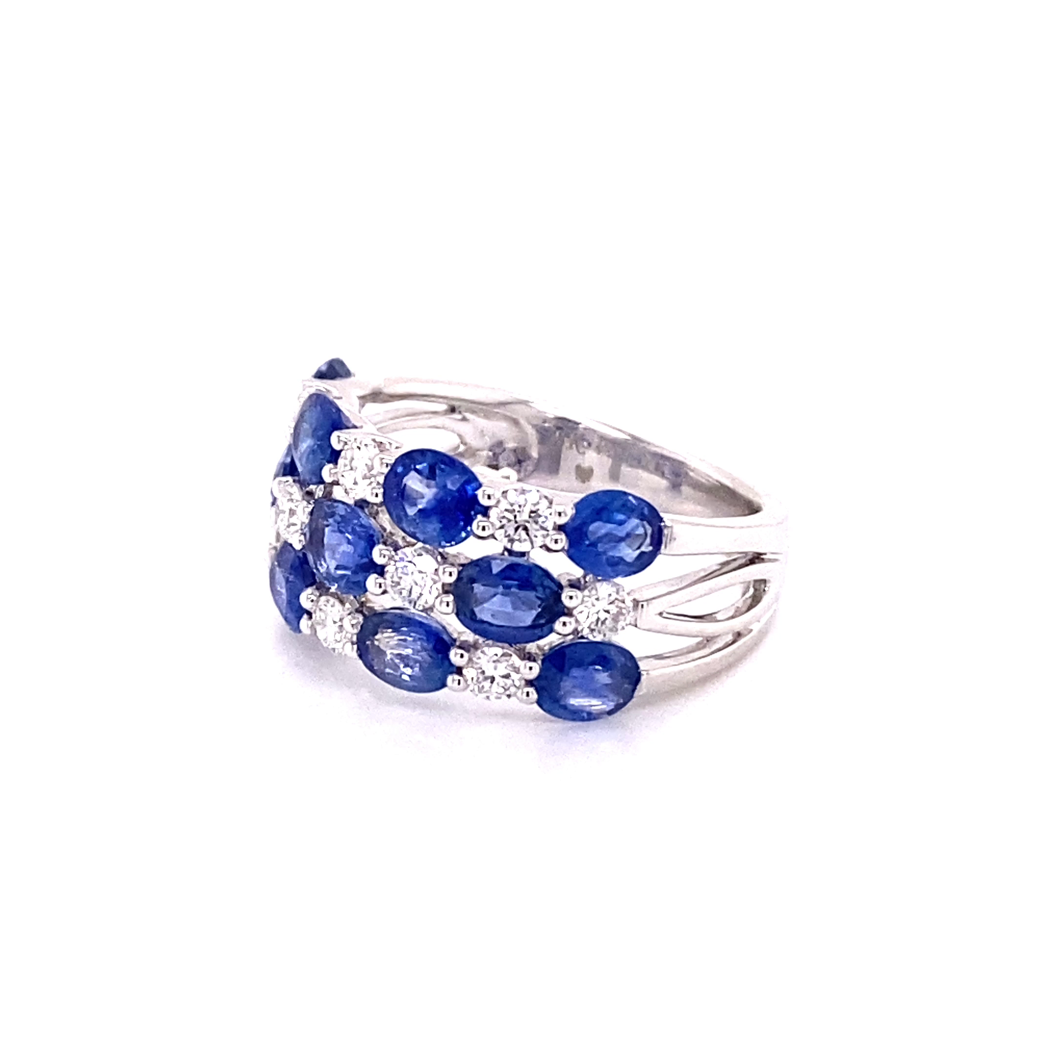 18KW Sapphire And Diamond Fashion Ring