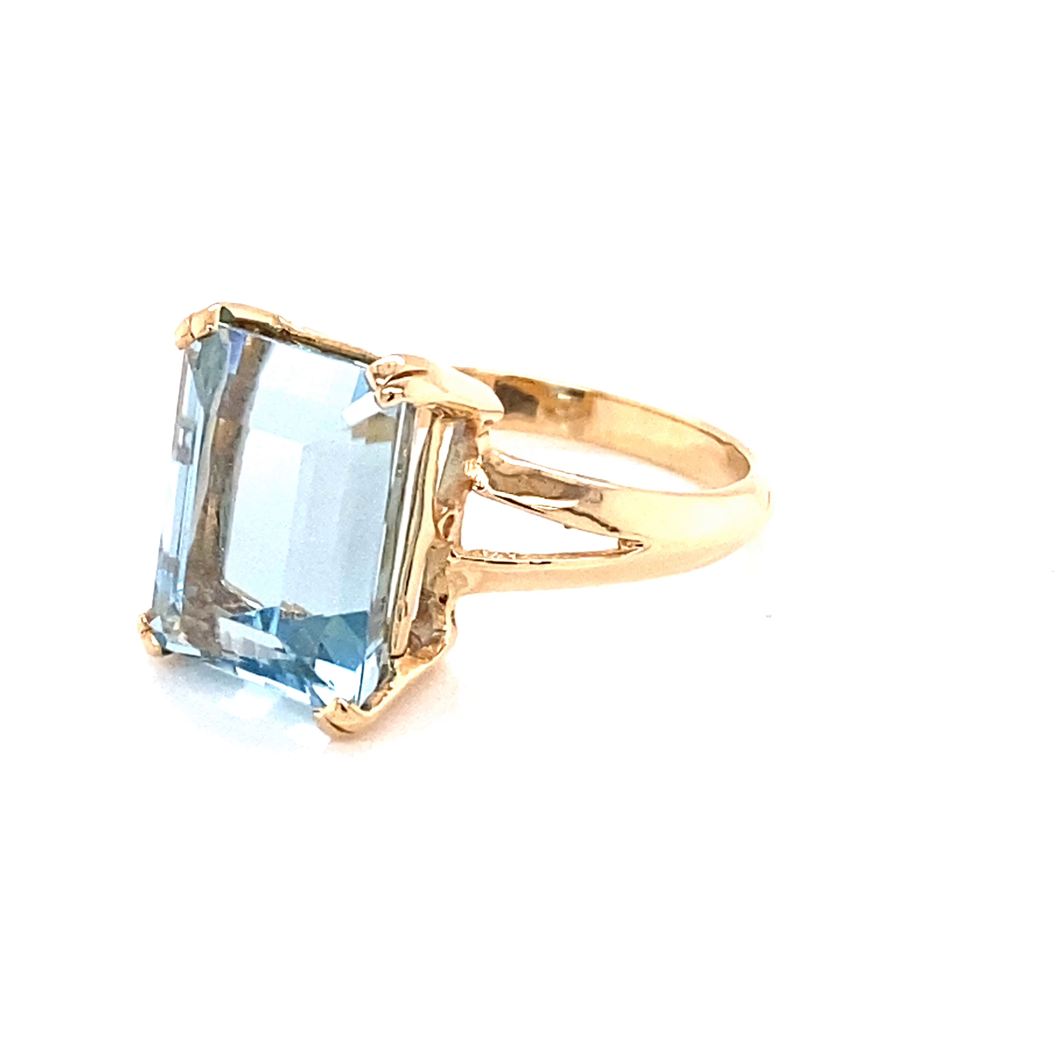 14KY Custom Blue Aquamarine Fashion Ring