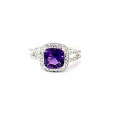 14KW Purple Amethyst & Diamond Halo Estate Ring