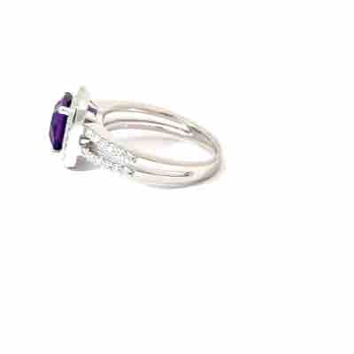 14KW Purple Amethyst & Diamond Halo Estate Ring