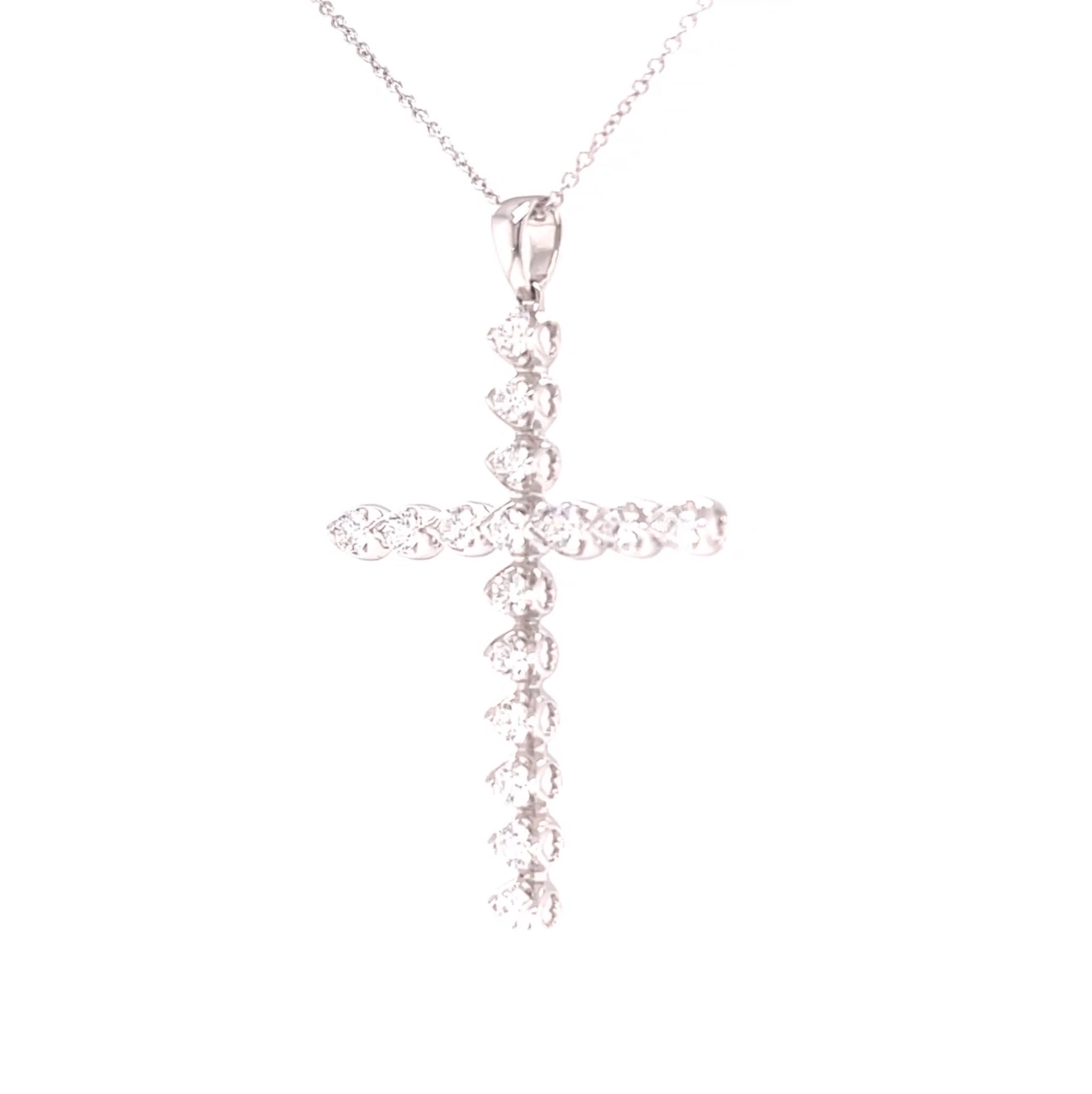 14KW 16 Diamond Cross Fashion Pendant