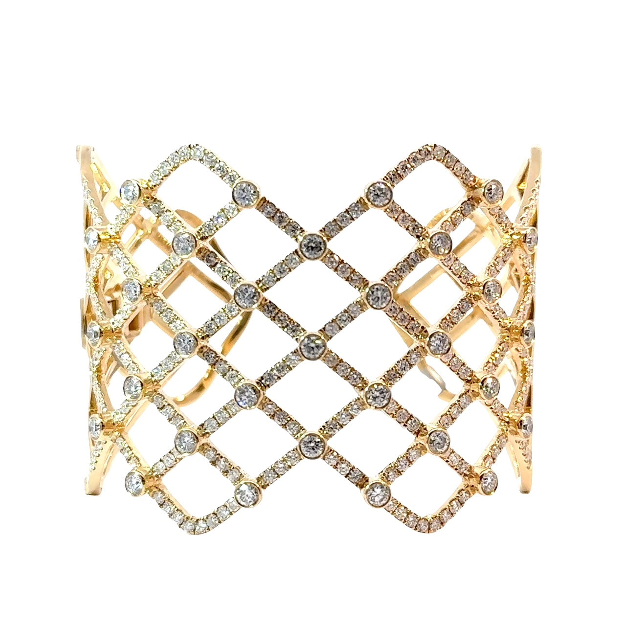 14K T/T Diamond Pattern Fashion Bangle