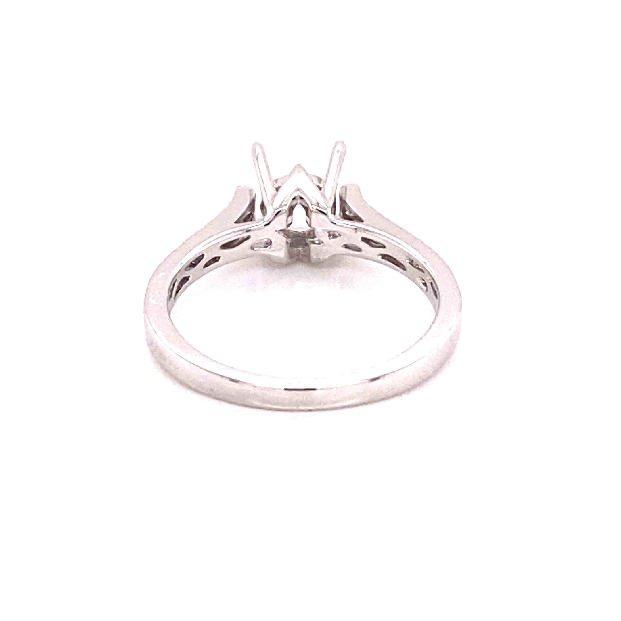 18K White Gold, Diamond Ring 4 Prong Semi-mount Setting