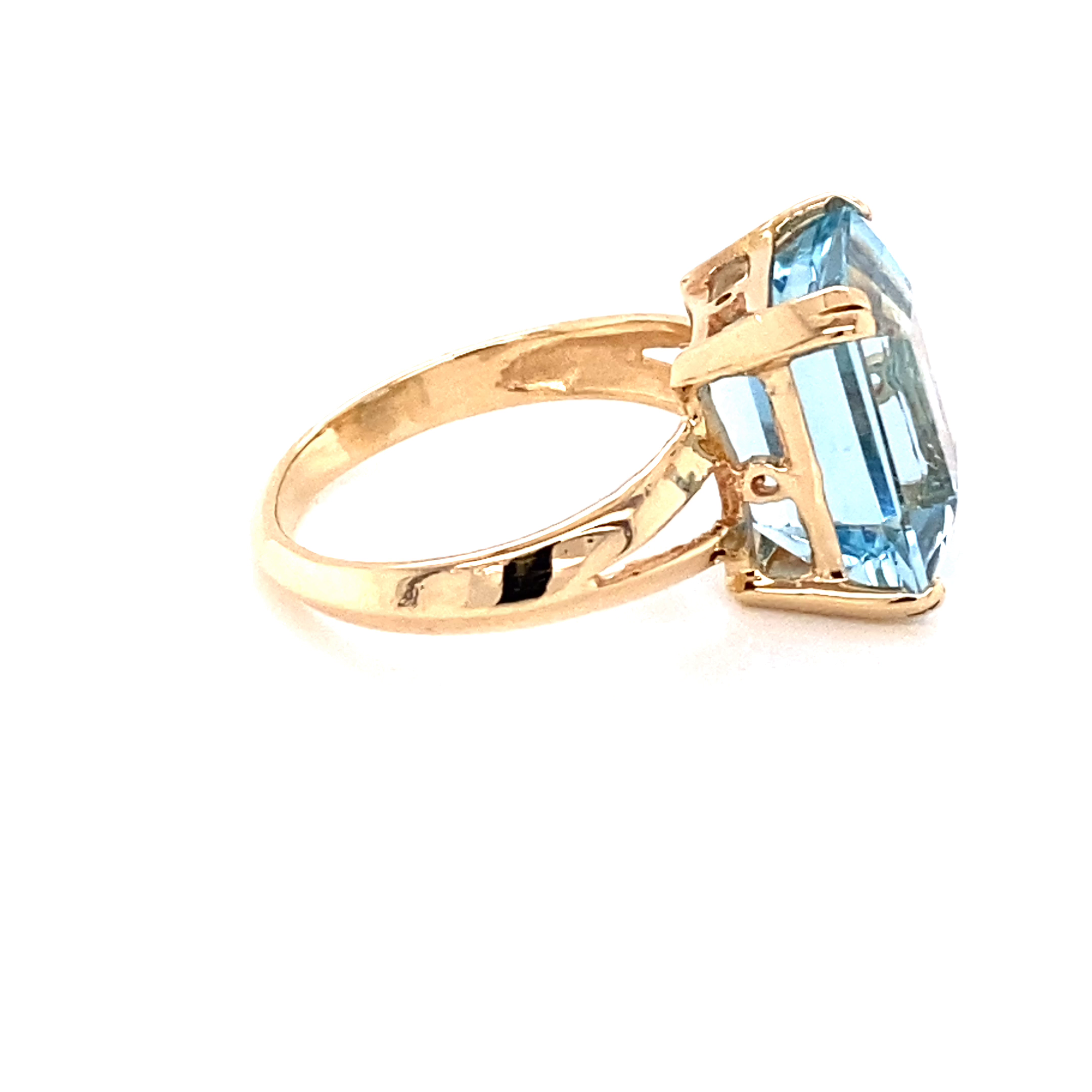 14KY Custom Blue Aquamarine Fashion Ring